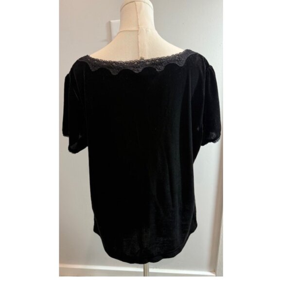 White Stag Women’s Black Velour Top XL Takes You From Casual to Evening - Picture 2 of 6